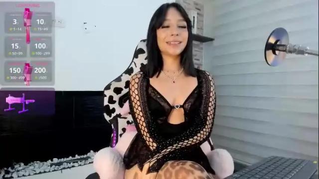 Image 7 of brisa_white69 Stream on Chaturbate on 4 months ago