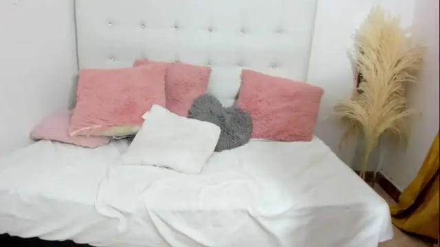 Image 11 of brisahott Stream on Chaturbate on 23 days ago