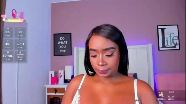 Image 12 of britanymooree Stream on Chaturbate on 1 month ago