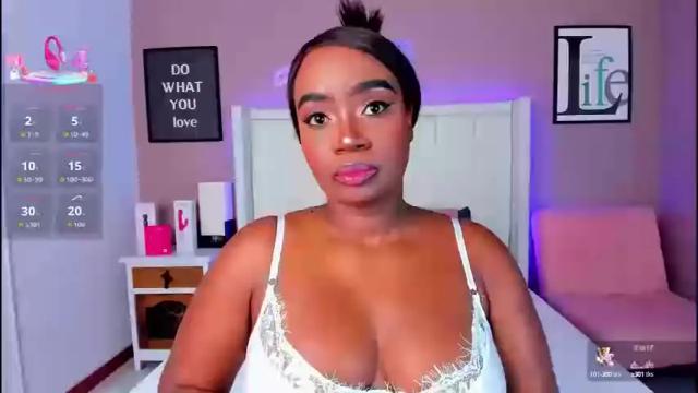 Image 3 of britanymooree Stream on Chaturbate on 1 month ago