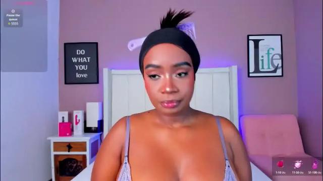 Image 4 of britanymooree Stream on Chaturbate on 1 month ago