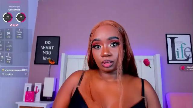 Image 7 of britanymooree Stream on Chaturbate on 28 days ago