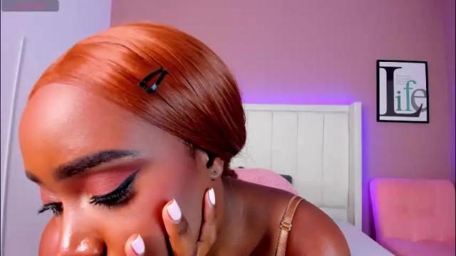 Image 3 of britanymooree Stream on Chaturbate on 26 days ago