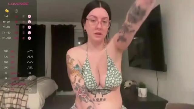 Thumbnail 3, britbrattherat's Stream at Chaturbate, 14 months ago