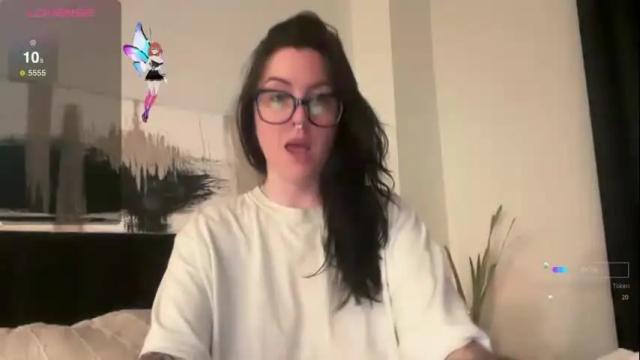 Image 2 of britbrattherat Stream on Chaturbate on 7 days ago