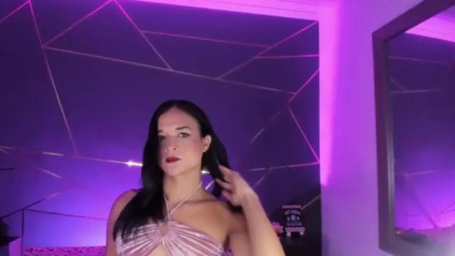 Image 2 of brithany_alexa Stream on Chaturbate on 15 months ago