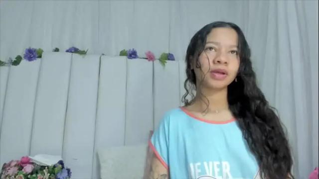 Image 2 of brithany_rousee Stream on Chaturbate on 1 month ago