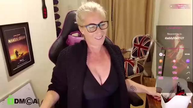 Image 2 of britishladya Stream on Chaturbate on 1 month ago