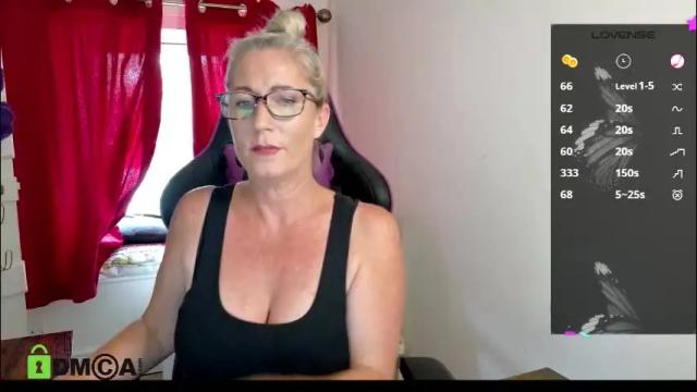 Image 3 of britishladya Stream on Chaturbate on 2 months ago