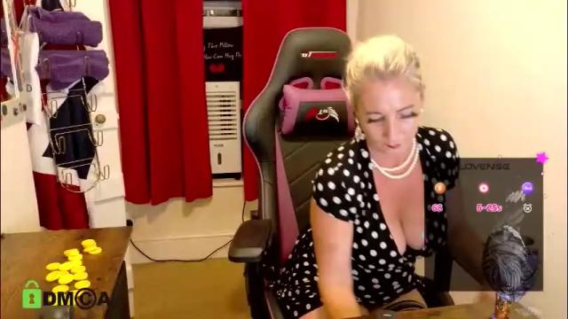 Image 6 of britishladya Stream on Chaturbate on 2 months ago