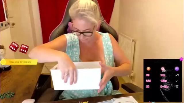 Image 11 of britishladya Stream on Chaturbate on 2 months ago