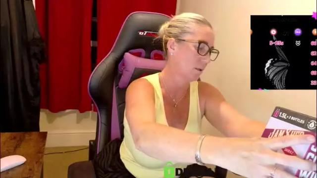 Image 3 of britishladya Stream on Chaturbate on 2 months ago