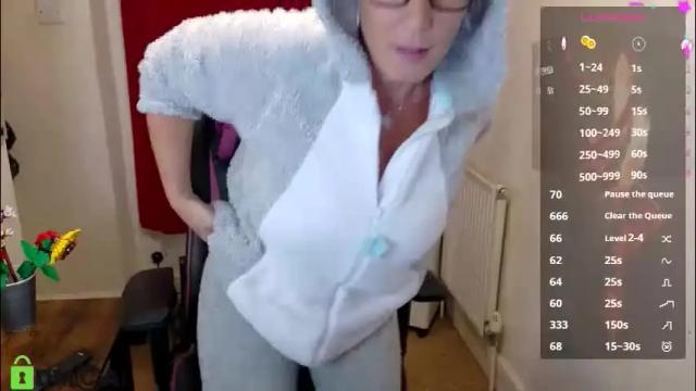 Image 4 of britishladya Stream on Chaturbate on 1 month ago