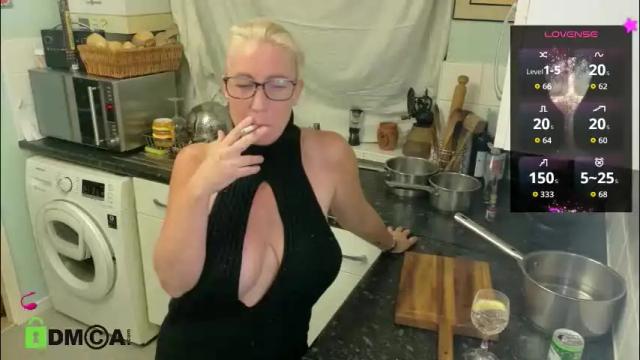 Image 10 of britishladya Stream on Chaturbate on 23 days ago