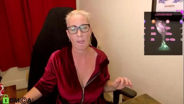 Image 11 of britishladya Stream on Chaturbate on 1 day ago