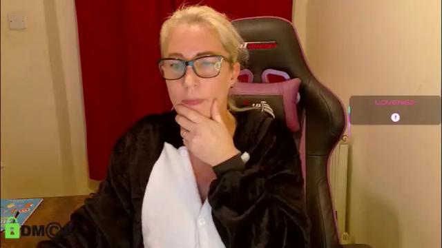 Image 3 of britishladya Stream on Chaturbate on 1 month ago