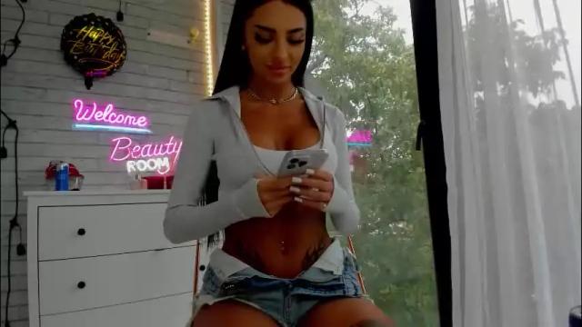 Image 2 of britney_charm Stream on Chaturbate on 2 months ago