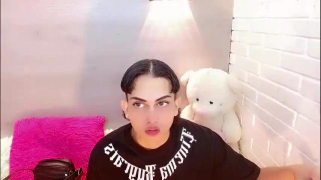 Image 3 of britney_ortega Stream on Chaturbate on 11 days ago