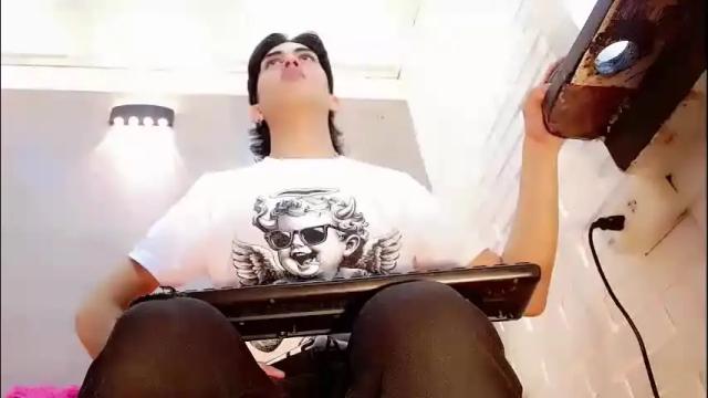 Image 4 of britney_ortega Stream on Chaturbate on 5 days ago