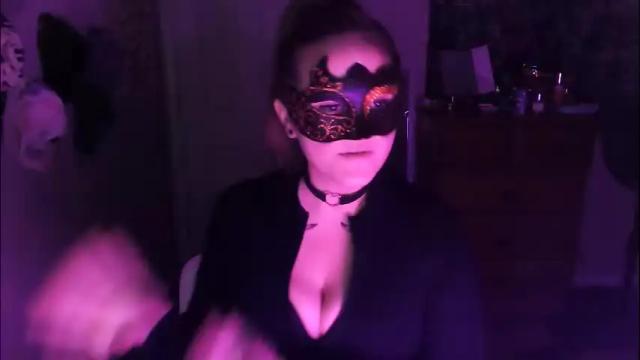 Image 2 of britneybuckly Stream on Chaturbate on 2 days ago