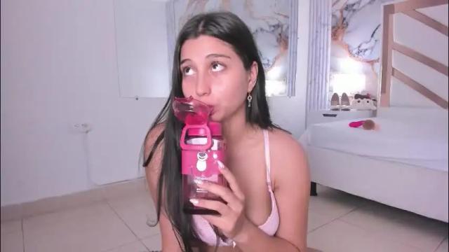 Image 11 of britneysweet_ Stream on Chaturbate on 2 months ago