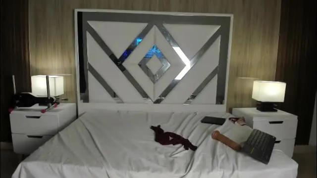 Image 4 of britneysweet_ Stream on Chaturbate on 1 month ago
