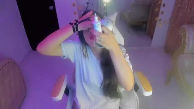 Image 2 of brittany__taylor_ Stream on Chaturbate on 28 months ago