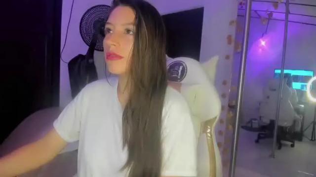 Image 6 of brittany__taylor_ Stream on Chaturbate on 28 months ago