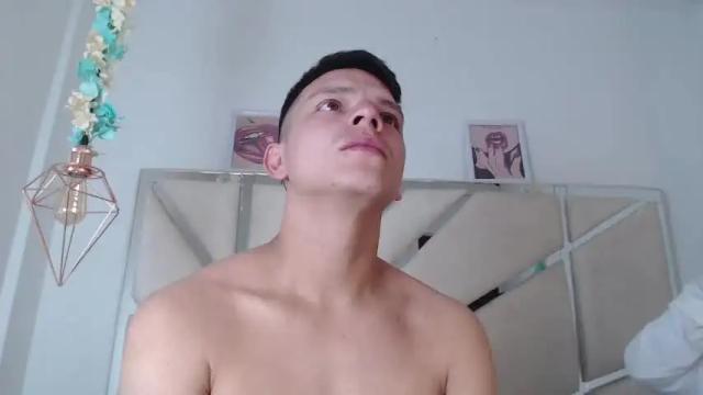 Image 2 of brittany_bruklin1022 Stream on Chaturbate on 13 months ago
