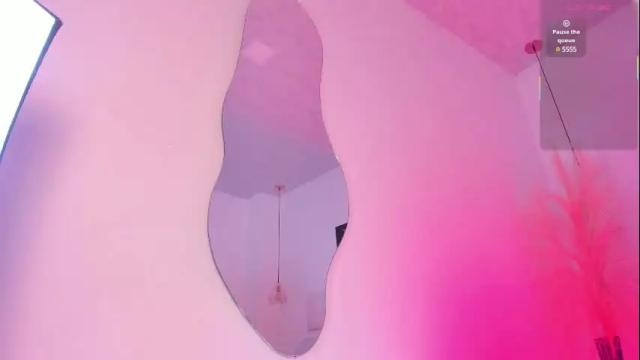 Image 7 of brittany_cute18 Stream on Chaturbate on 15 days ago