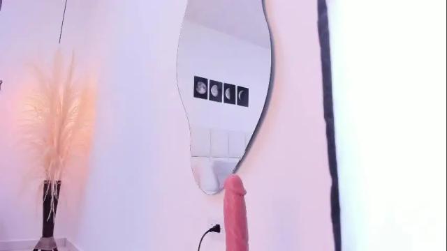 Image 6 of brittany_cute18 Stream on Chaturbate on 9 days ago