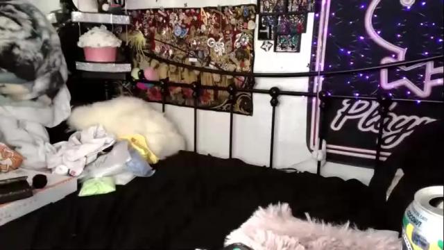 Image 4 of brittanybangzzz Stream on Chaturbate on 19 months ago