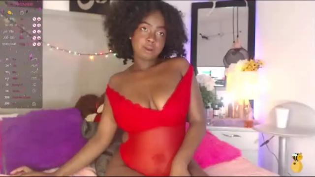 Image 7 of brittanyjhonnns Stream on Chaturbate on 13 months ago