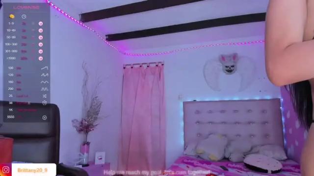 Image 3 of brittanywilliams_x Stream on Chaturbate on 13 months ago