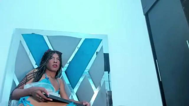 Image 7 of briyit_doll Stream on Chaturbate on 13 months ago
