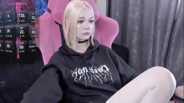 Image 12 of broodmommyy3 Stream on Chaturbate on 1 month ago