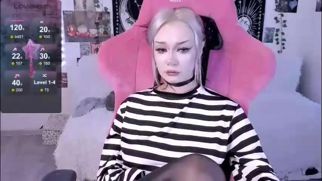 Image 11 of broodmommyy3 Stream on Chaturbate on 25 days ago