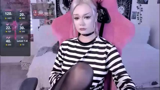 Image 3 of broodmommyy3 Stream on Chaturbate on 25 days ago