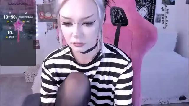 Image 4 of broodmommyy3 Stream on Chaturbate on 25 days ago