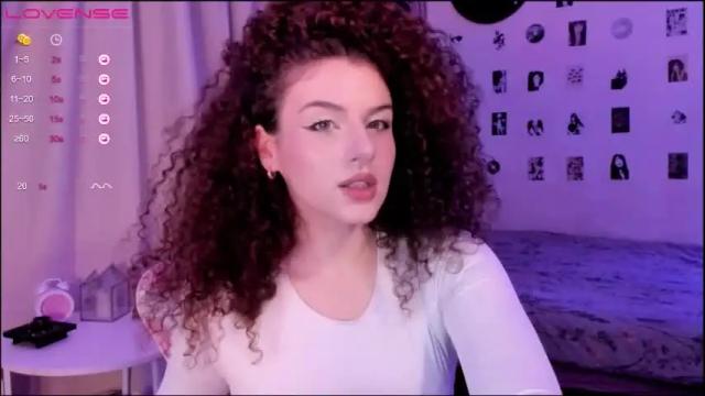 Image 2 of brookchills Stream on Chaturbate on 1 month ago