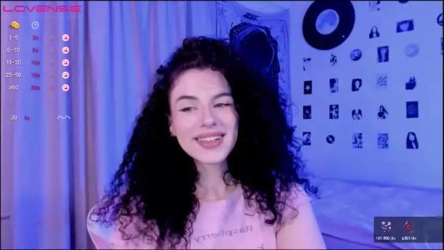 Image 4 of brookchills Stream on Chaturbate on 1 month ago