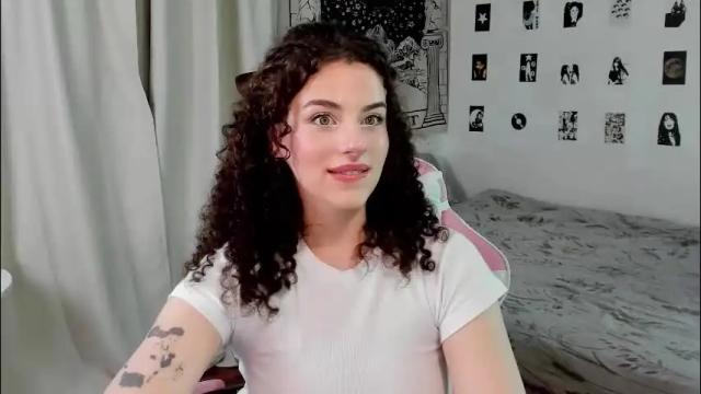 Image 2 of brookchills Stream on Chaturbate on 4 months ago