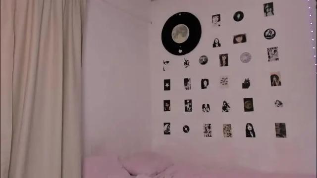 Image 12 of brookchills Stream on Chaturbate on 3 months ago