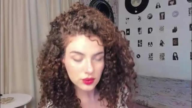 Image 2 of brookchills Stream on Chaturbate on 2 days ago