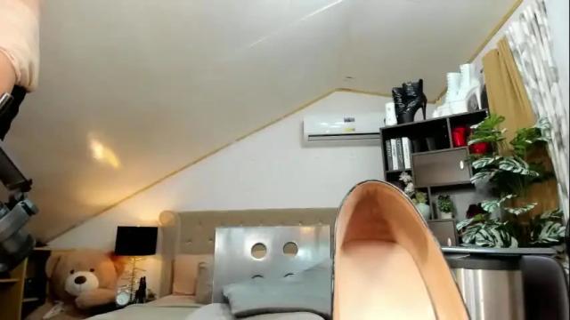 Image 12 of brooke_lynnhyts Stream on Chaturbate on 10 days ago