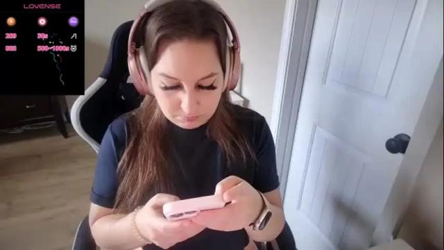 Image 6 of brookebee27 Stream on Chaturbate on 27 days ago