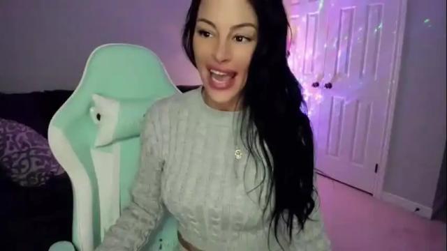 Image 10 of brookesummerxo Stream on Chaturbate on 17 months ago