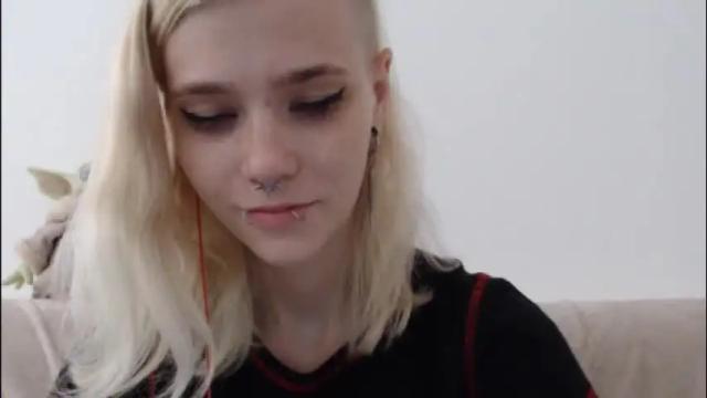 Image 3 of brookewylde_20 Stream on Chaturbate on 4 days ago
