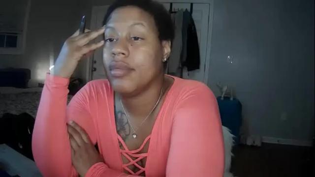 Image 12 of brownroundgoldie Stream on Chaturbate on 1 month ago