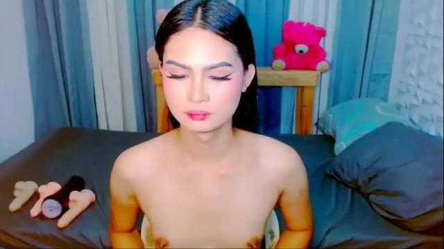 Image 6 of brownsausageroberta Stream on Chaturbate on 5 days ago